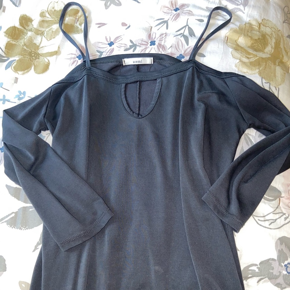 Super cute strap off the shoulder shirt